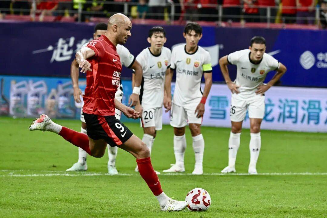 关于冲刺阶段中超焦点战，成都蓉城遗憾出局，底气十足，数据趋势出现新变化的信息