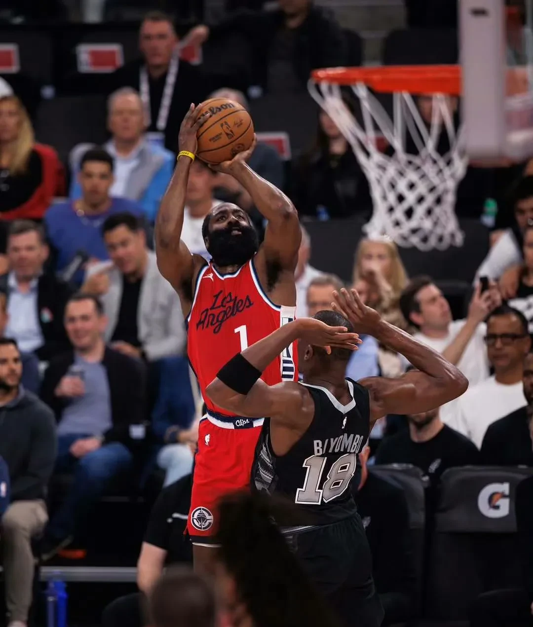 包含今晚NBA常规赛焦点战；波特兰开拓者调整名单；气氛紧张；临场指挥获称赞的词条-u8官方网站