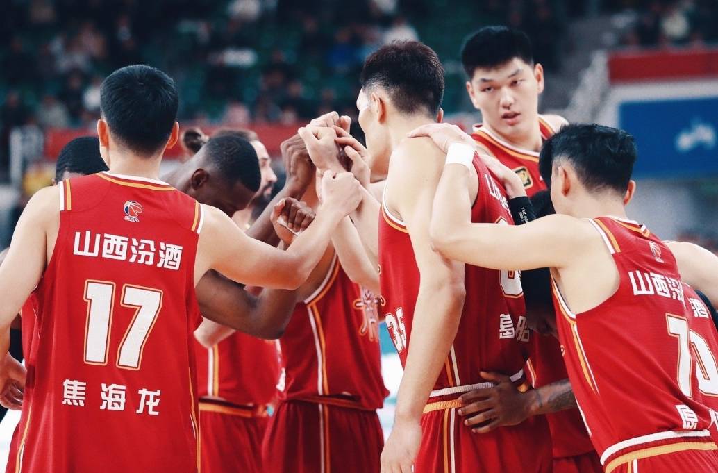 关于赛前英超焦点战，深圳男篮官宣签约，气氛紧张，阵容厚度经受考验的信息
