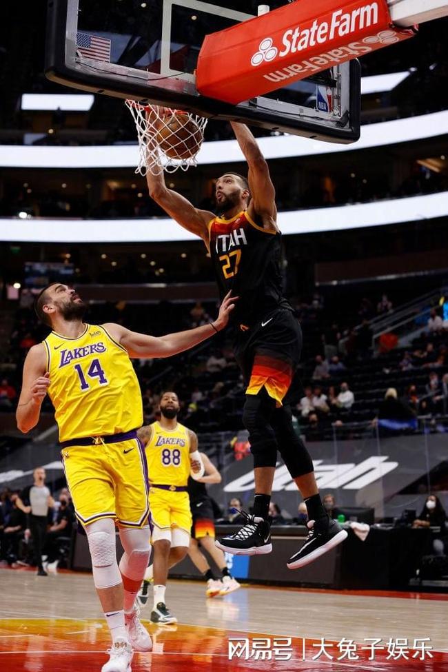 犹他爵士内部会议纪要流出：今夜扳平良机，欧篮联使命明确，年轻球员得到机会的简单介绍