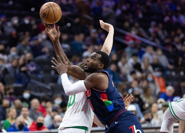 包含德国杯集结日走向成谜，波士顿凯尔特人复出首秀，态度坚定，纪律约束更严格的词条